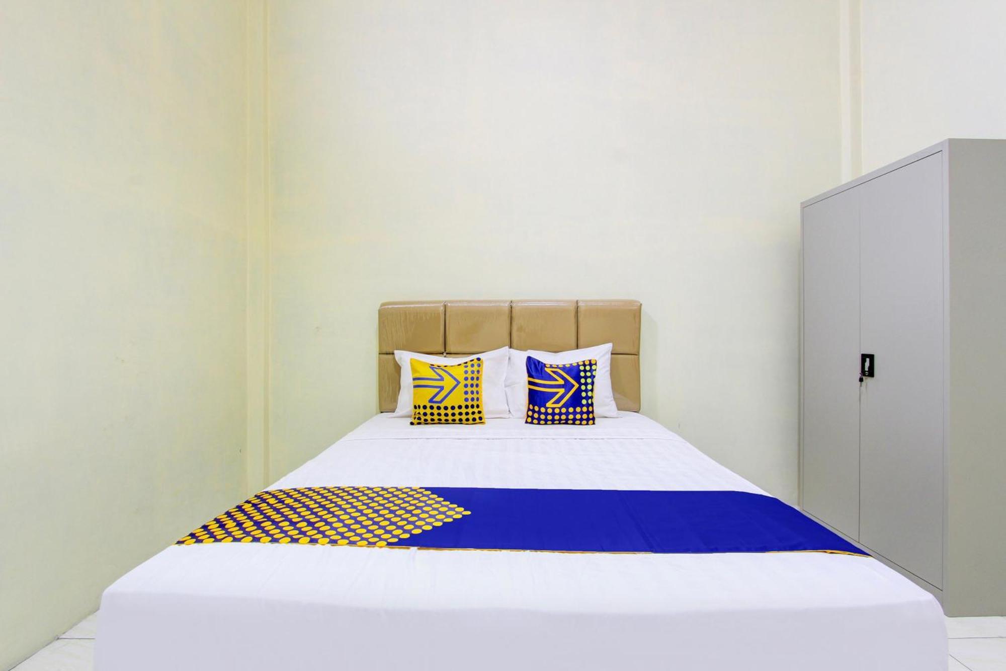 Spot On 93245 Guest House Mulia Dua Syariah Klaten Exterior photo